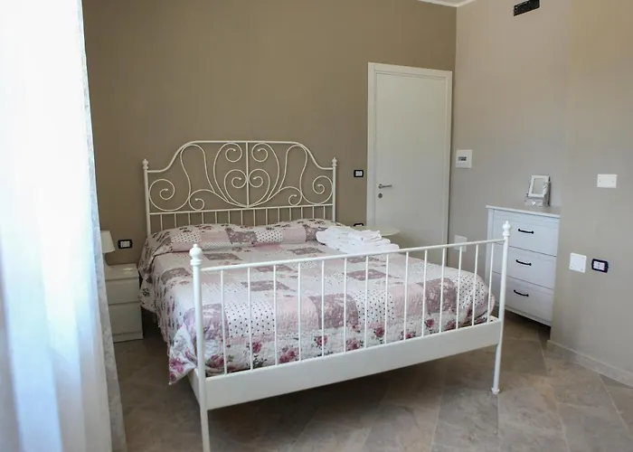 Masseria Cozzi Bed & Breakfast 3*